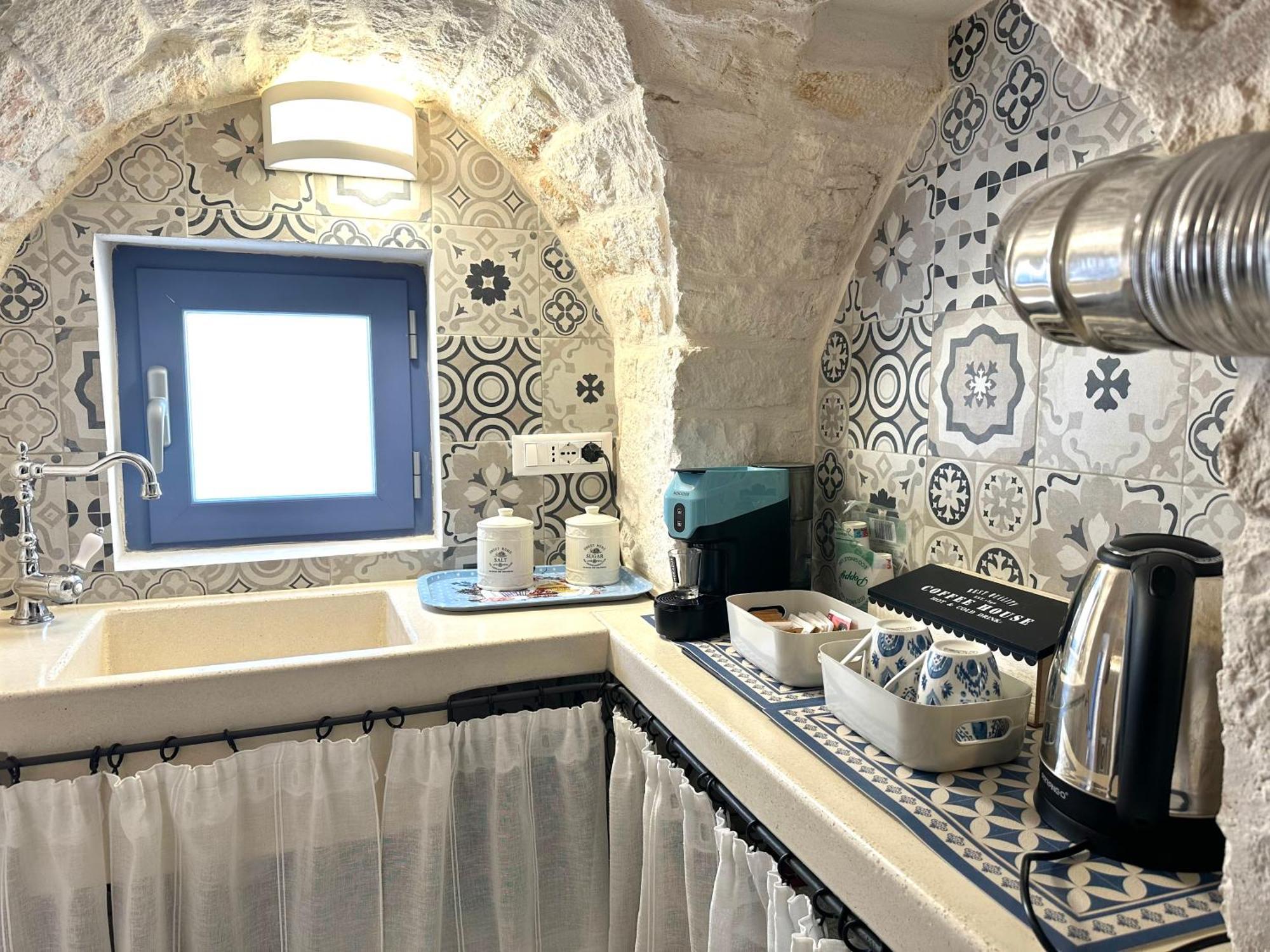 Suite La Petra Челие Месапика Екстериор снимка