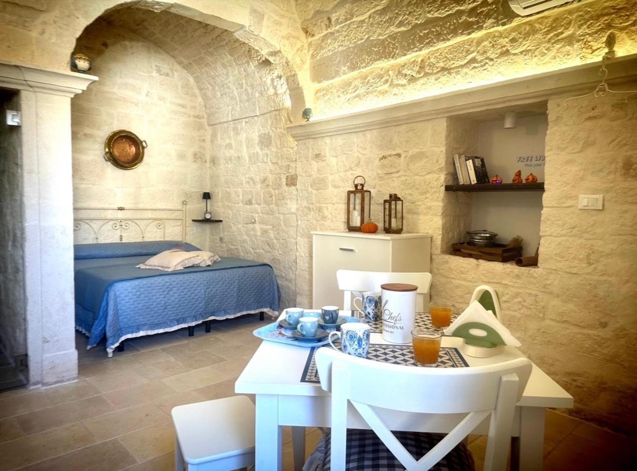 Suite La Petra Челие Месапика Екстериор снимка